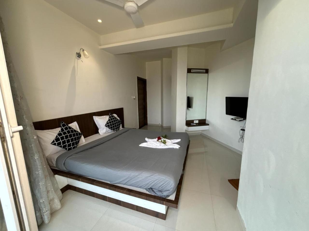 פנצ'גאני Hillview Rooms By 29 Bungalow מראה חיצוני תמונה